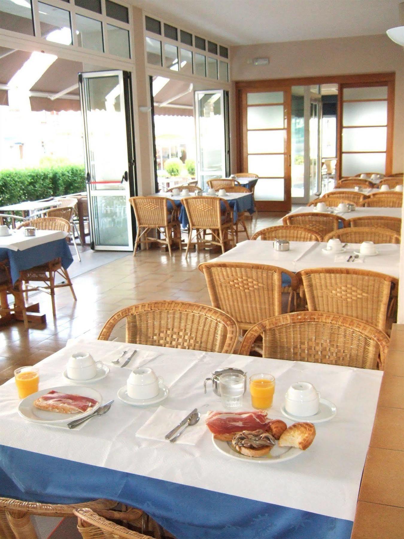 Hotel Can Catala L' Escala المظهر الخارجي الصورة